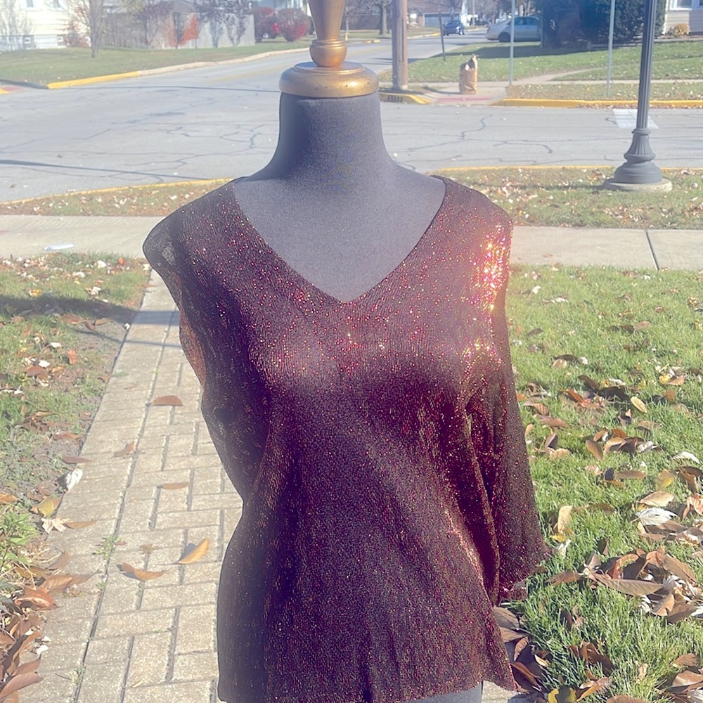 #Glitter Thread Top - image 1